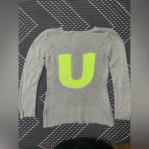 Ultra Flirt 💚 U Sweater - Picture 2 of 2